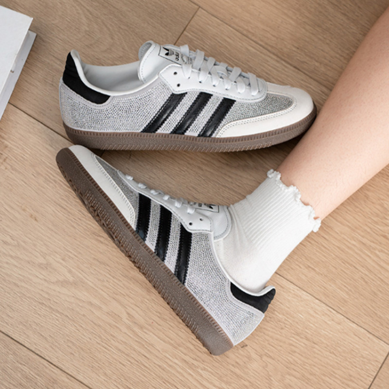 Adidas Shoes Samba - อาดิดาส ออริจินัลส์ แซมบ้า OG W IH9055