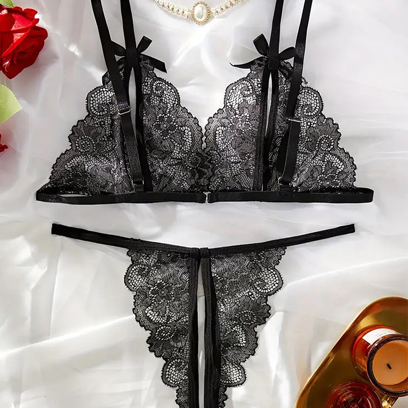 สีดําร้อน Crotchless ผู้หญิงเซ - Lace Bralette Set บทวิจารณ์และราคา