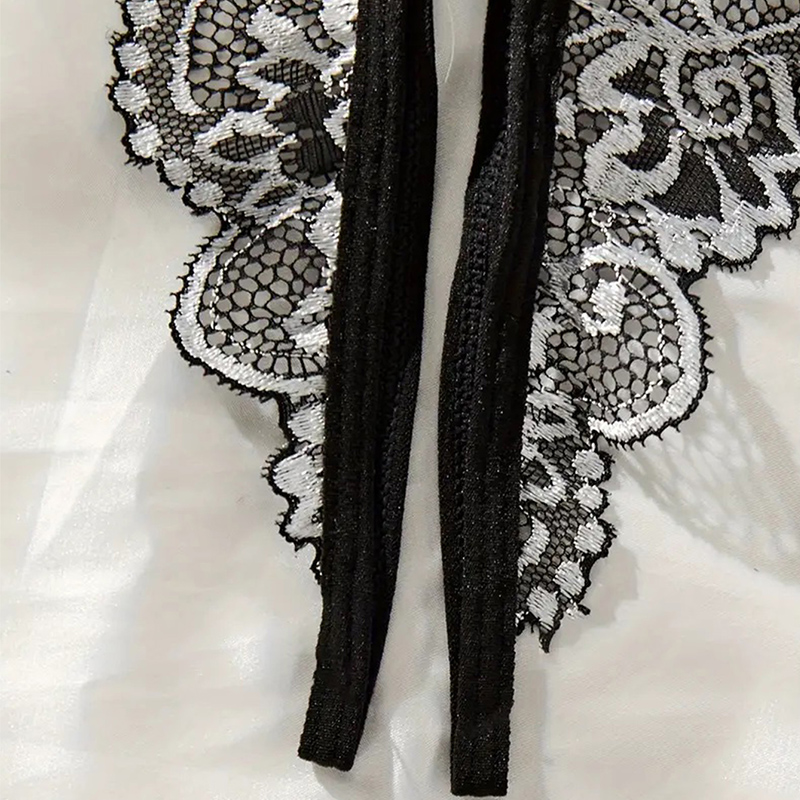 สีดําร้อน Crotchless ผู้หญิงเซ - Lace Bralette Set บทวิจารณ์และราคา