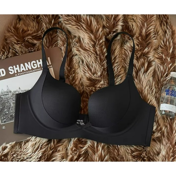 ชุดชั้นในดันทรงสำหรับหน้าอกเล็ - T Shirt Bra Seamless บทวิจารณ์และราคา