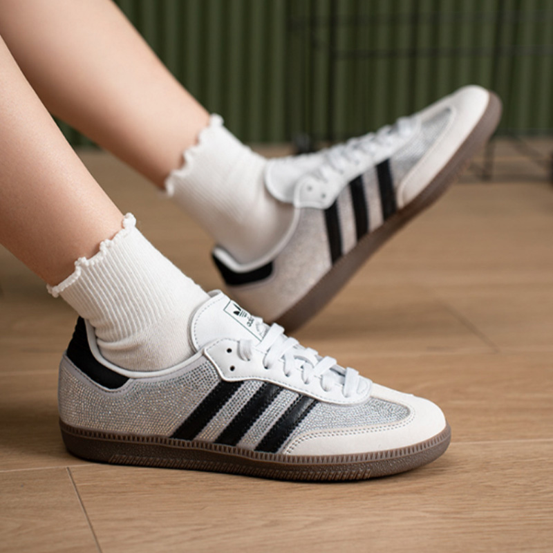 อาดิดาส ออริจินัลส์ แซมบ้า OG  - Adidas Shoes Samba บทวิจารณ์และราคา